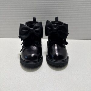 Carter’s Infant Toddler Size 4 Black Bow Boots Girls Lace Up Fashion Boots